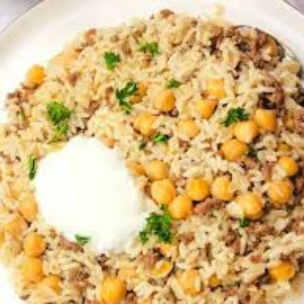 קודרה אורז עם חומוס